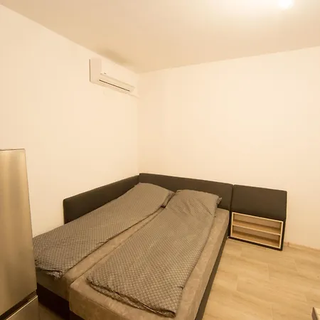 Aleks Center 2- Free Parking